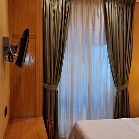 Pension La Concha سان سيباستيان المظهر الخارجي الصورة