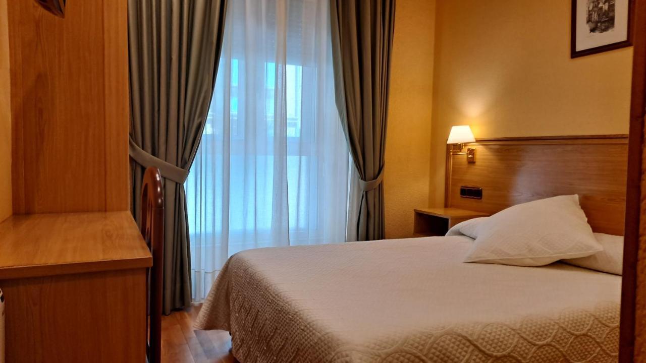 Pension La Concha سان سيباستيان المظهر الخارجي الصورة