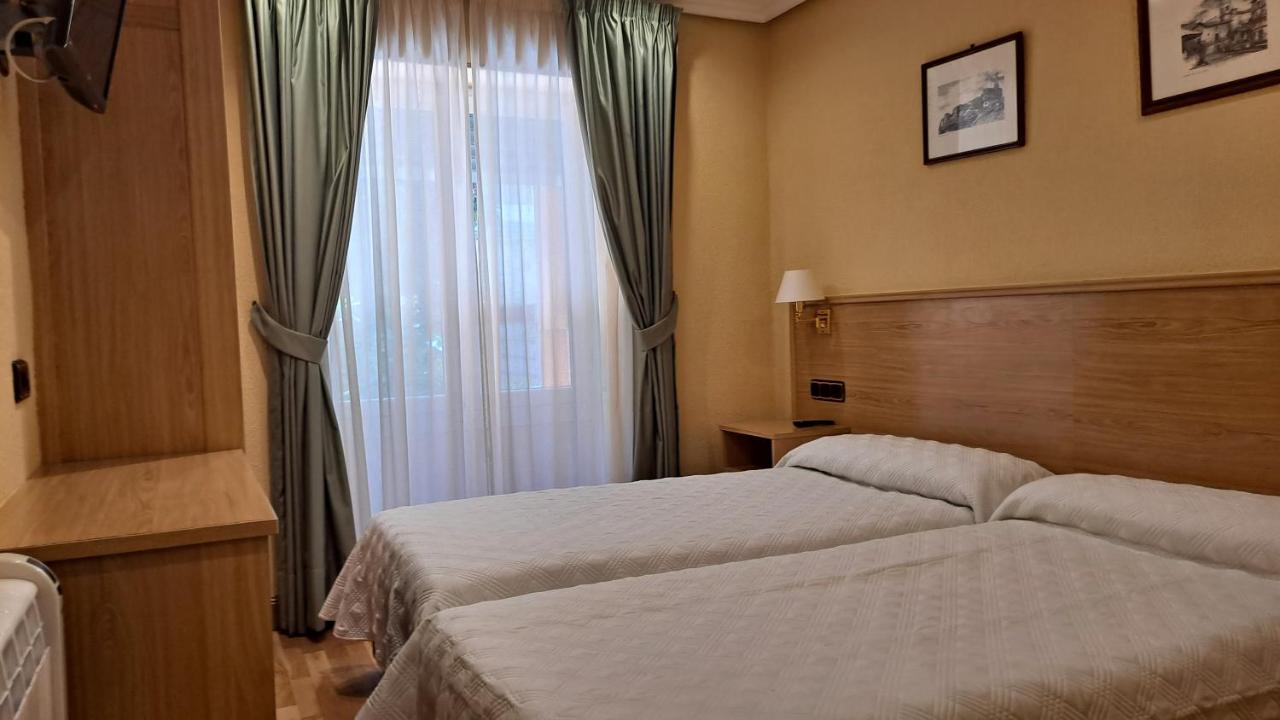 Pension La Concha سان سيباستيان المظهر الخارجي الصورة