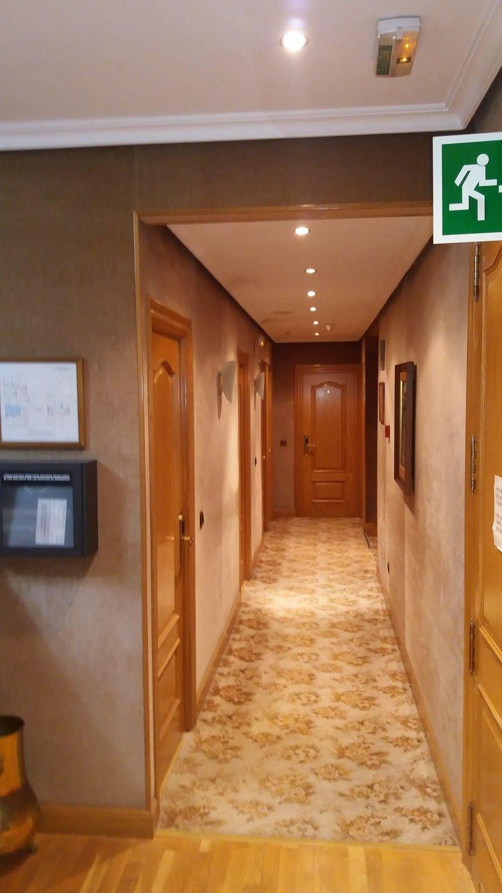 Pension La Concha سان سيباستيان المظهر الخارجي الصورة